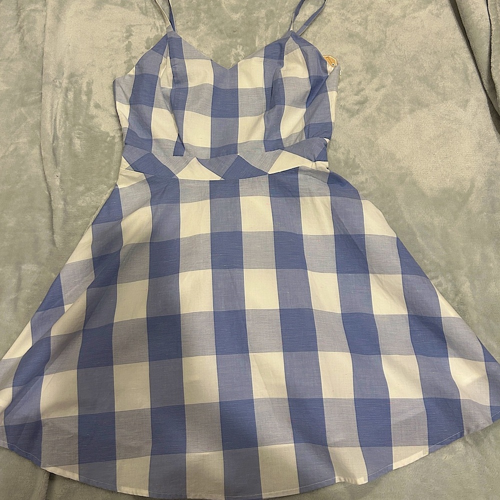 Cooper Key size M; Blue and white checkered dress.